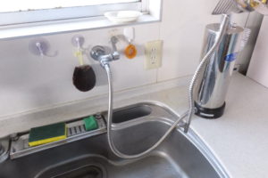 取り外し前の浄水器の様子