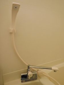 SANEI製サーモスタットデッキ型バスシャワー混合水栓に取替