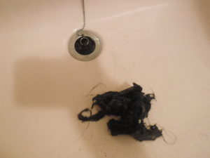 洗面台詰まりの原因：髪の毛
