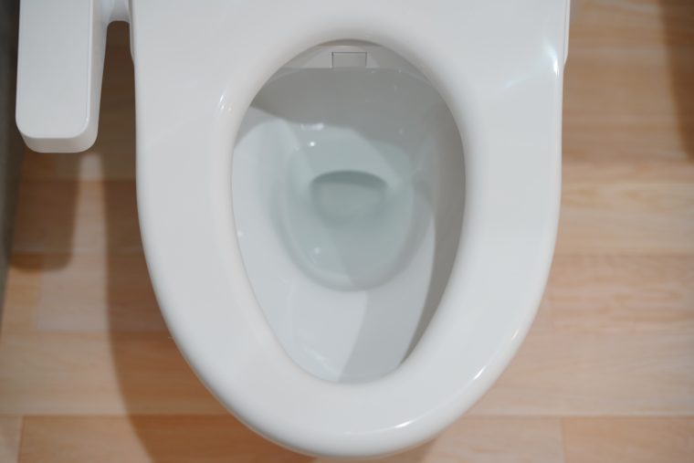 トイレのつまりは自分で直せる？トイレつまりの原因と2つの解消法 アクアドクター トイレ詰まり・排水管高圧洗浄の水道業者