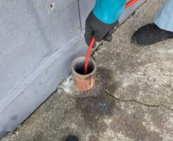 詰まっているけど水が溢れない配管の高圧洗浄