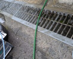 排水管に物を落としてしまって詰まってしまった事例